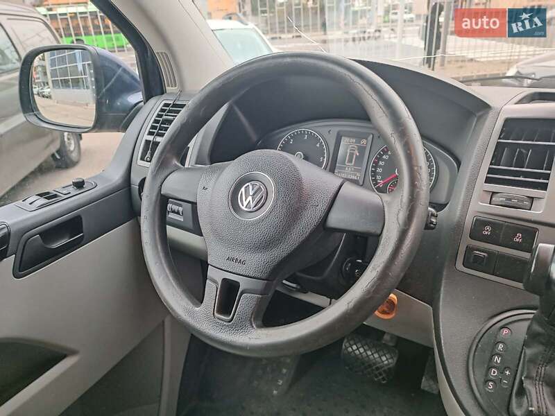 Минивэн Volkswagen Caravelle 2013 в Харькове