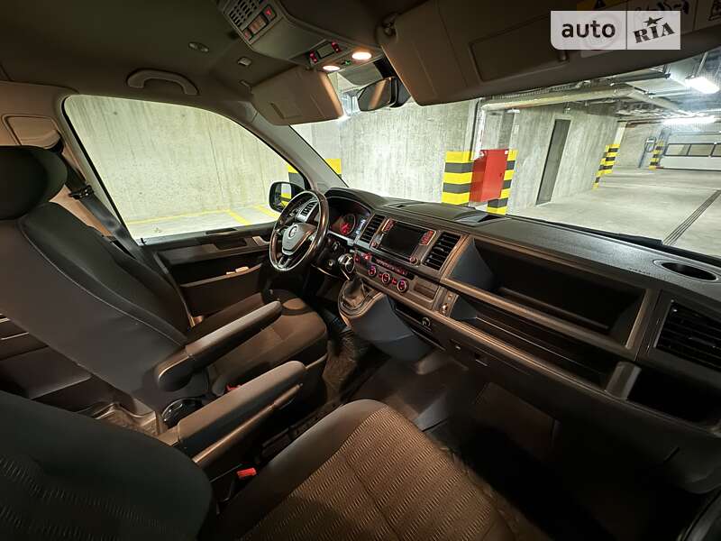 Мінівен Volkswagen Caravelle 2017 в Львові