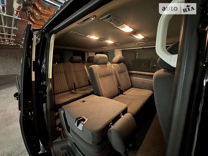 Мінівен Volkswagen Caravelle 2017 в Львові