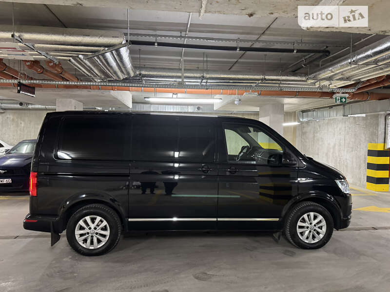 Мінівен Volkswagen Caravelle 2017 в Львові