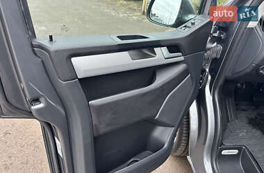 Минивэн Volkswagen Caravelle 2019 в 