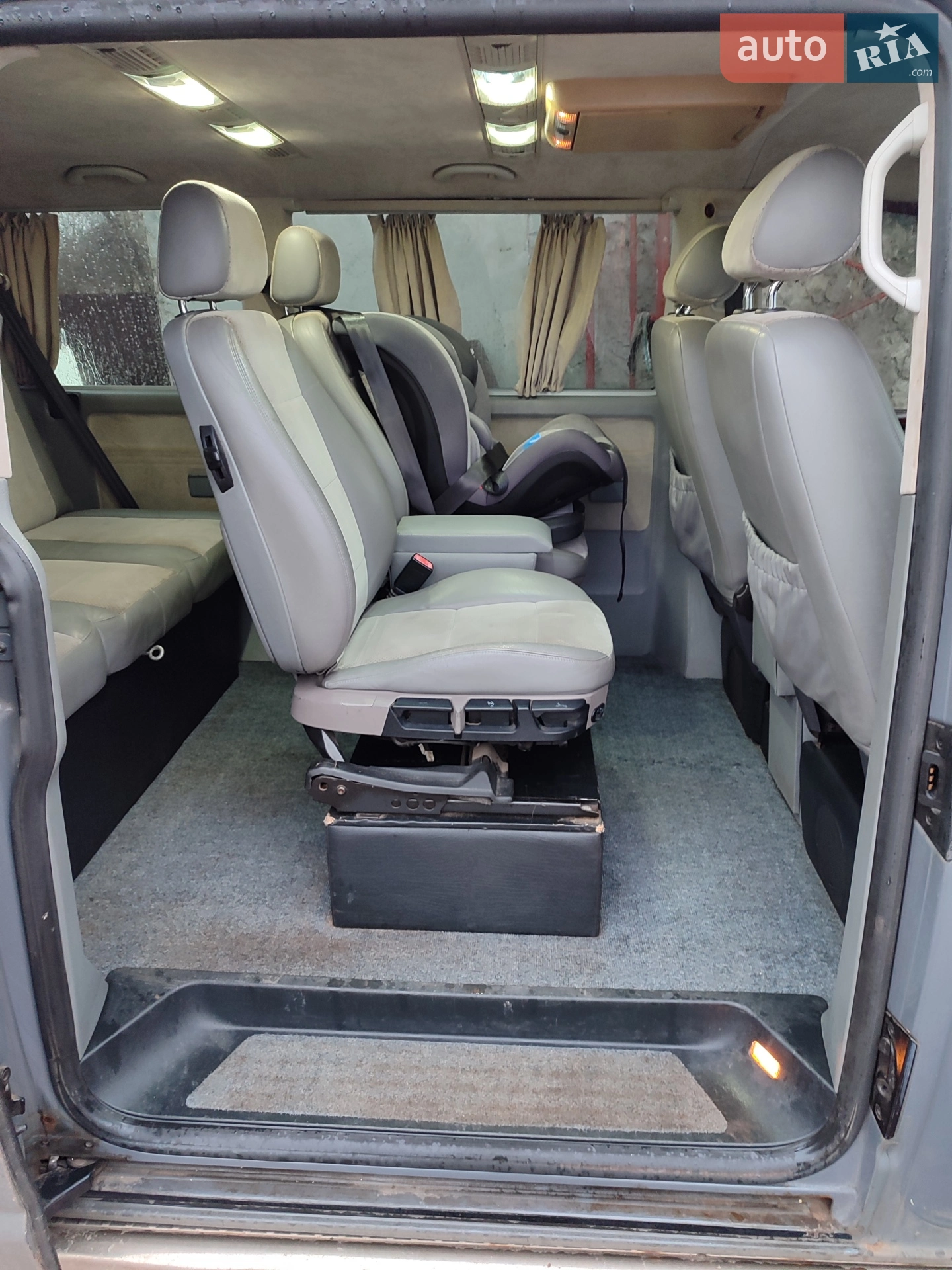 2011 Volkswagen Caravelle - мініатюра 29