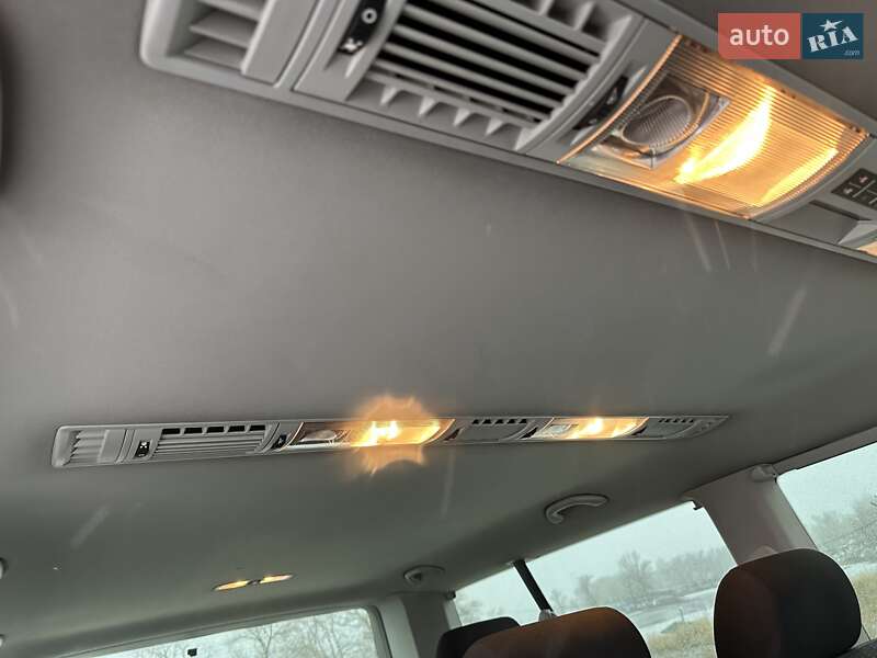 Минивэн Volkswagen Caravelle 2019 в Днепре