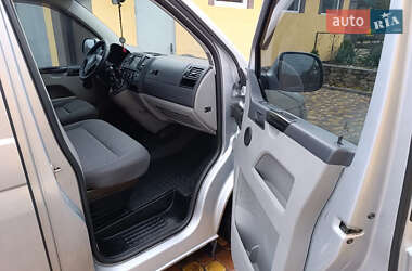 Минивэн Volkswagen Caravelle 2012 в 