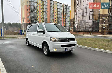 Минивэн Volkswagen Caravelle 2010 в Чернигове