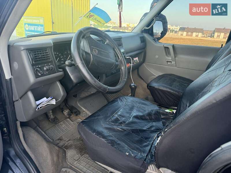 Минивэн Volkswagen Caravelle 1998 в Ровно