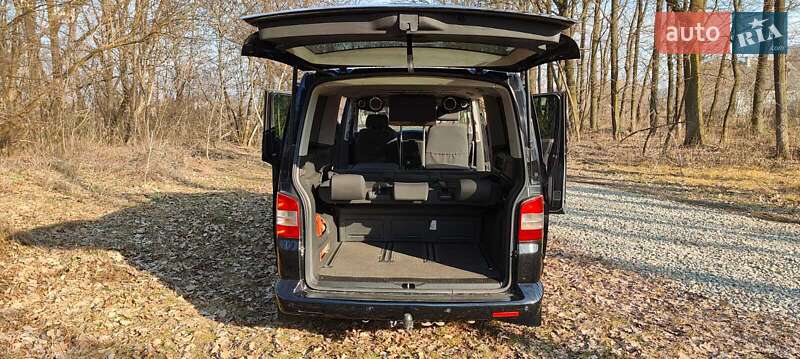 Мінівен Volkswagen Caravelle 2008 в Чернівцях