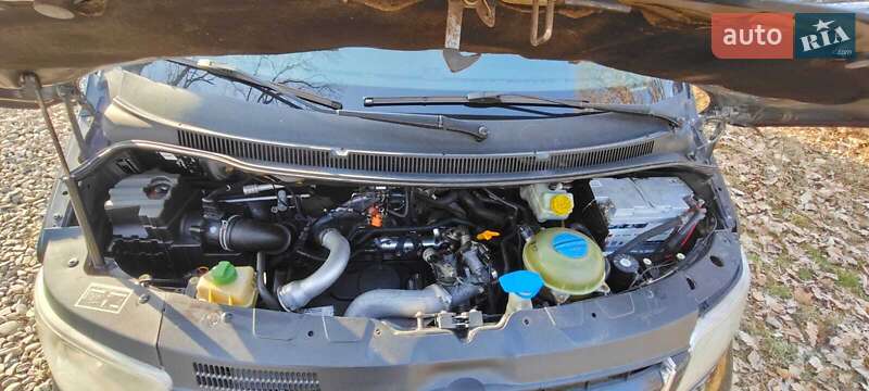 Мінівен Volkswagen Caravelle 2008 в Чернівцях