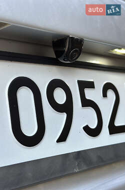 Минивэн Volkswagen Caravelle 2012 в 