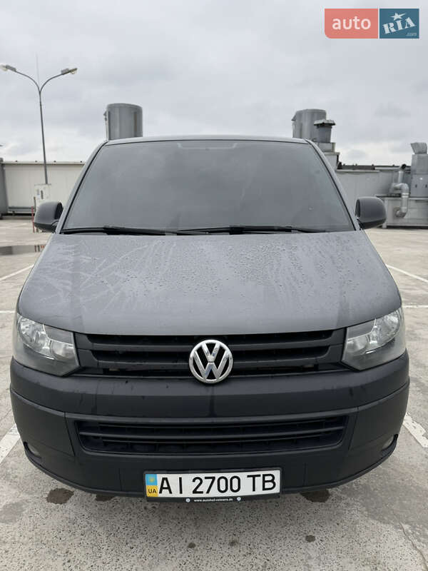 Volkswagen Caravelle 2015