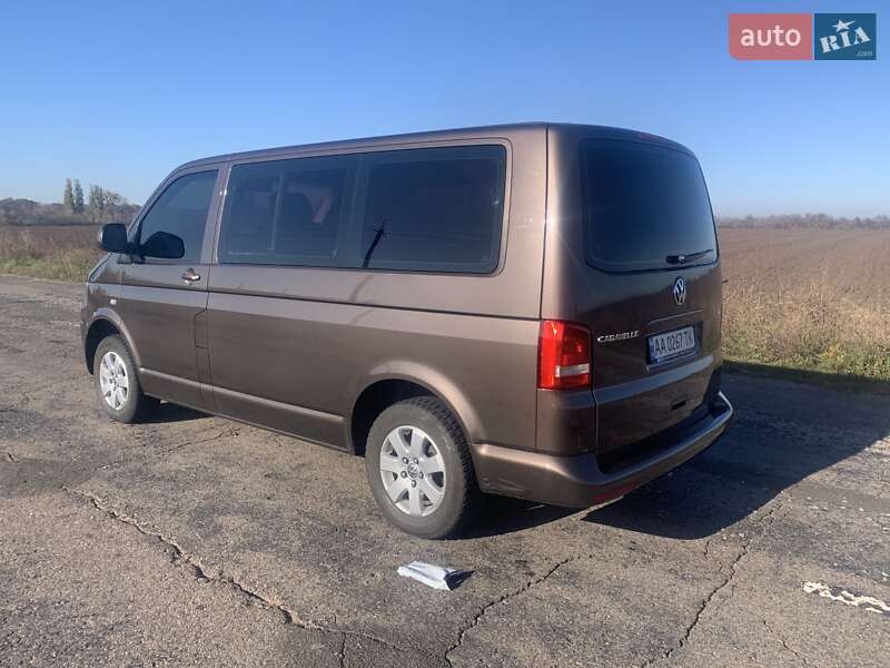 Мінівен Volkswagen Caravelle 2015 в Києві