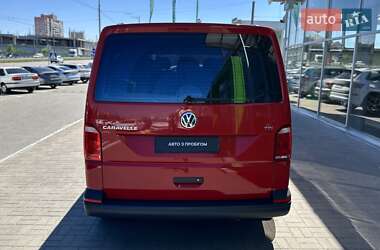 Минивэн Volkswagen Caravelle 2018 в 