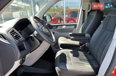 Минивэн Volkswagen Caravelle 2018 в 