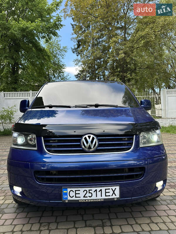 Минивэн Volkswagen Caravelle 2006 в Черновцах