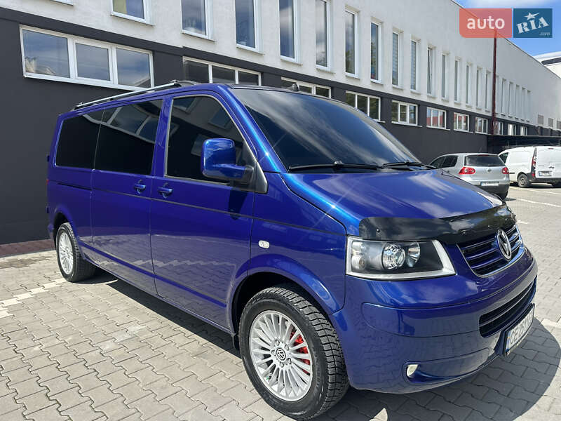 Минивэн Volkswagen Caravelle 2006 в Черновцах