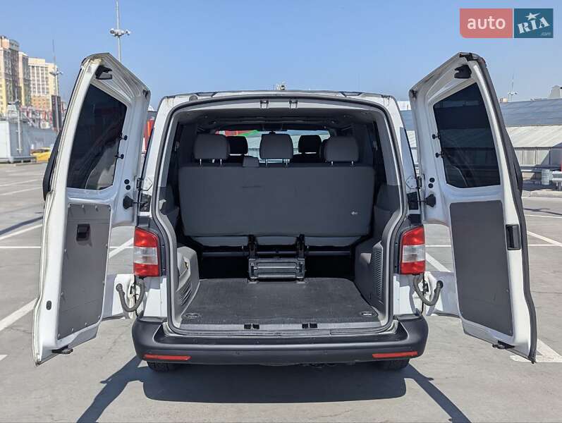 Минивэн Volkswagen Caravelle 2013 в Киеве фото 8 Минивэн Volkswagen Caravelle 2013 в Киеве