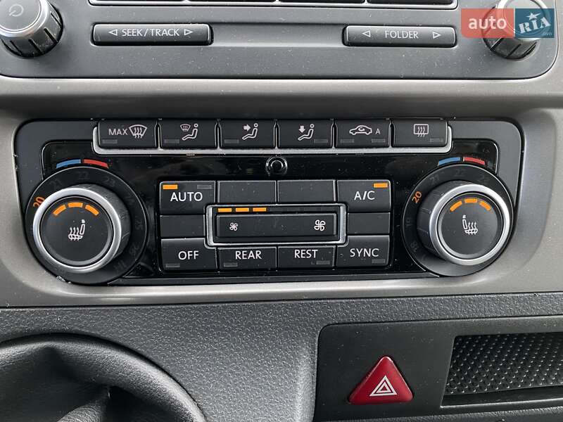 Мінівен Volkswagen Caravelle 2013 в Львові