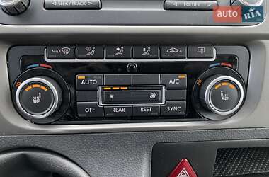 Минивэн Volkswagen Caravelle 2013 в 
