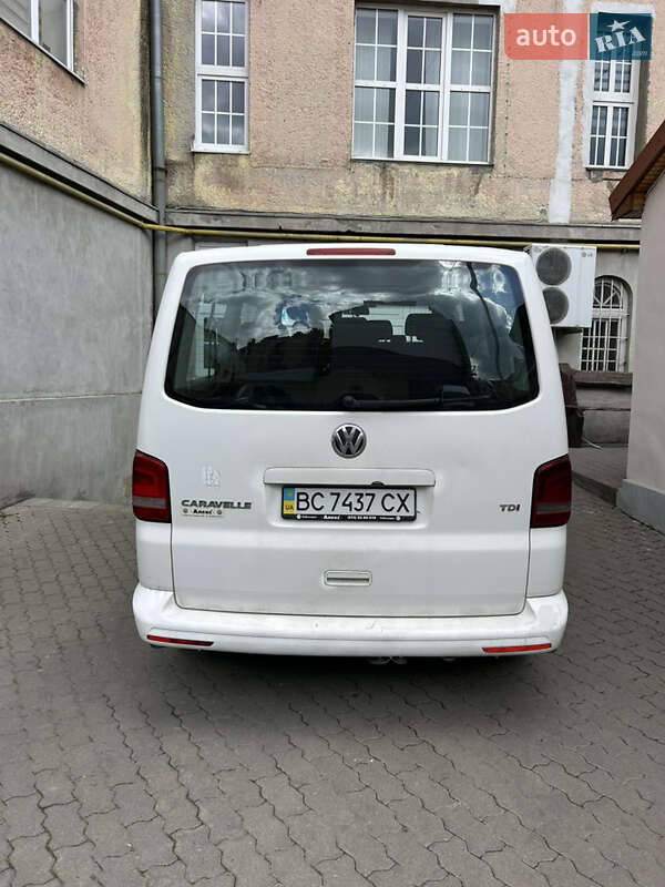 Минивэн Volkswagen Caravelle 2012 в Львове