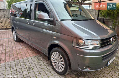 Минивэн Volkswagen Caravelle 2013 в 
