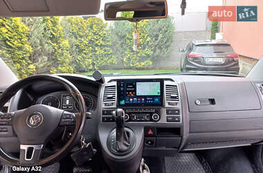 Минивэн Volkswagen Caravelle 2013 в 