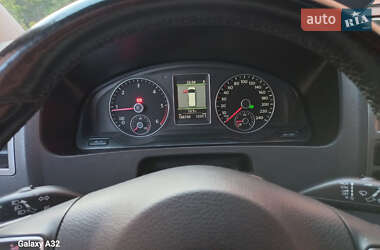 Минивэн Volkswagen Caravelle 2013 в 