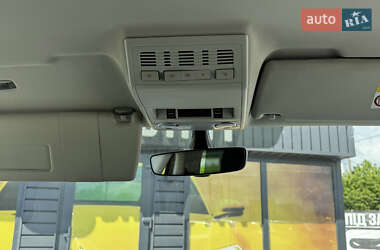 Минивэн Volkswagen Caravelle 2018 в 