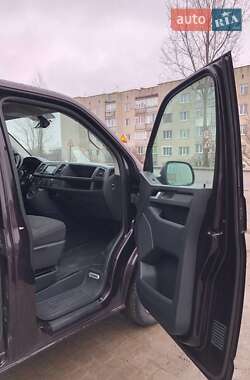 Мінівен Volkswagen Caravelle 2016 в 