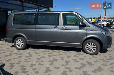 Минивэн Volkswagen Caravelle 2016 в 