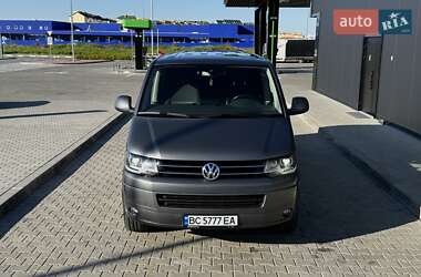 Минивэн Volkswagen Caravelle 2013 в 