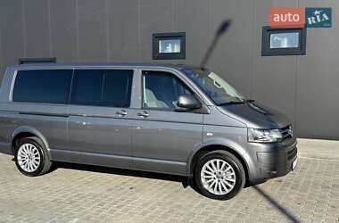 Минивэн Volkswagen Caravelle 2013 в 