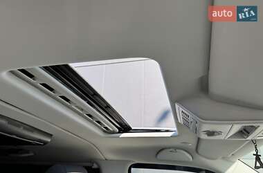 Минивэн Volkswagen Caravelle 2013 в 