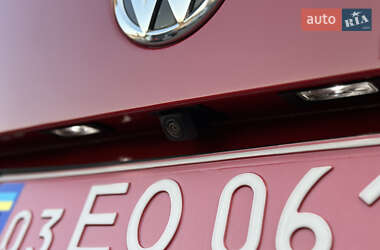Минивэн Volkswagen Caravelle 2020 в 