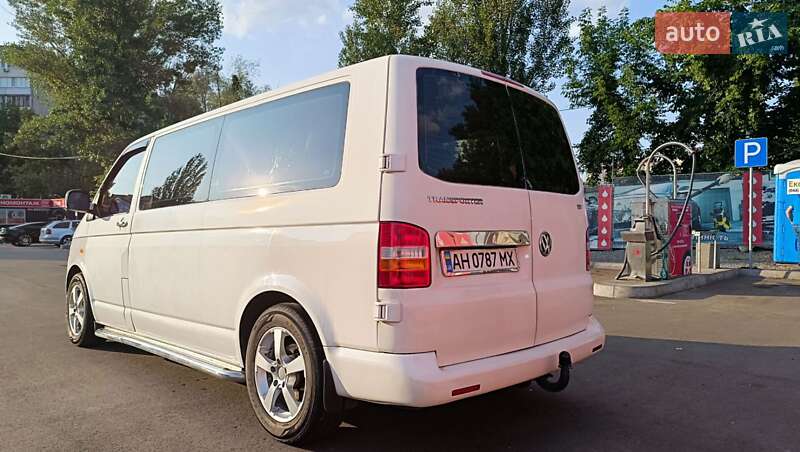 Минивэн Volkswagen Caravelle 2006 в Киеве