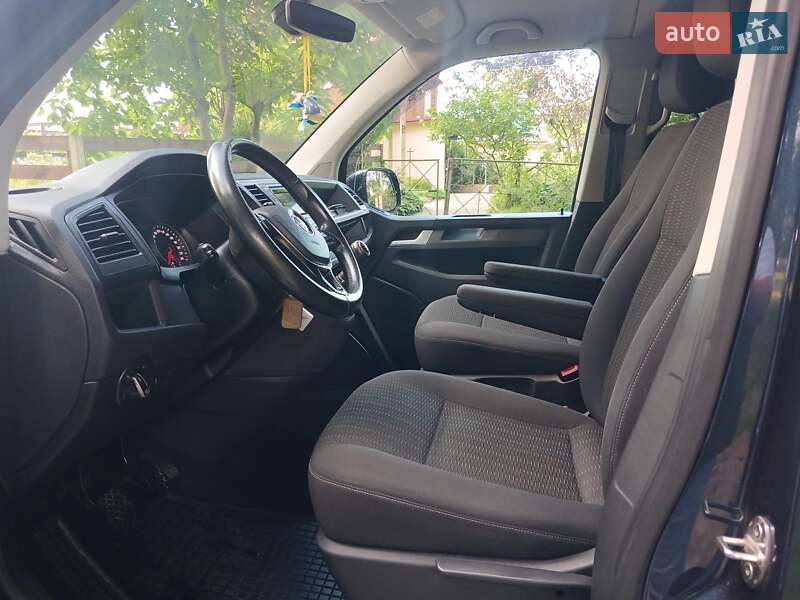 Мінівен Volkswagen Caravelle 2017 в Києві