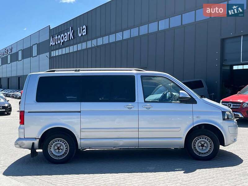 Минивэн Volkswagen Caravelle 2013 в Львове