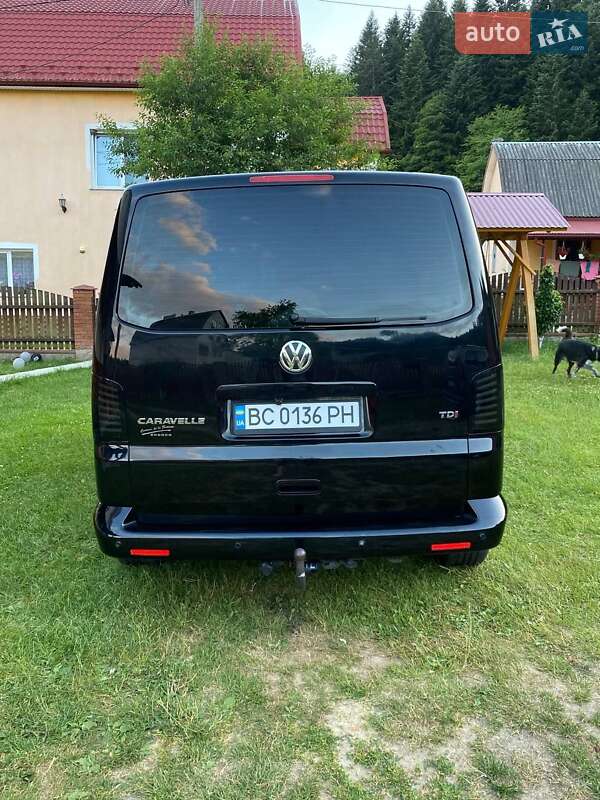 Минивэн Volkswagen Caravelle 2012 в Львове