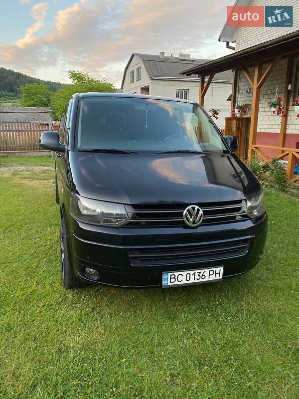 Минивэн Volkswagen Caravelle 2012 в Львове