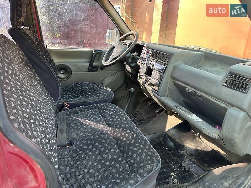 Минивэн Volkswagen Caravelle 1994 в Чернигове