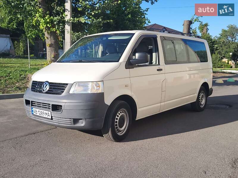 Минивэн Volkswagen Caravelle 2008 в Тростянце