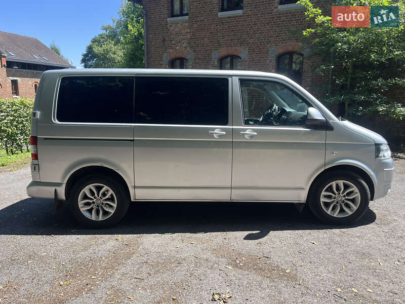 Минивэн Volkswagen Caravelle 2012 в Днепре
