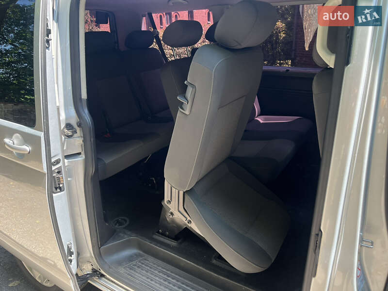 Минивэн Volkswagen Caravelle 2012 в Днепре