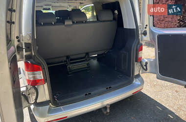 Минивэн Volkswagen Caravelle 2012 в 