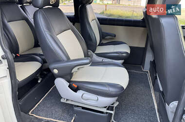Минивэн Volkswagen Caravelle 2008 в 