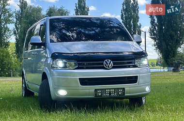 Минивэн Volkswagen Caravelle 2012 в 