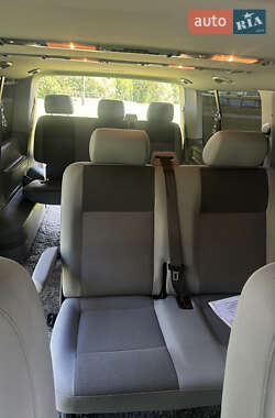 Минивэн Volkswagen Caravelle 2012 в 