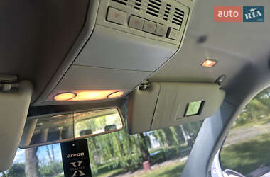 Минивэн Volkswagen Caravelle 2012 в 