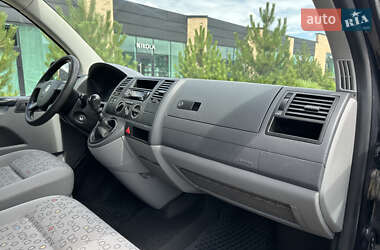 Минивэн Volkswagen Caravelle 2009 в 