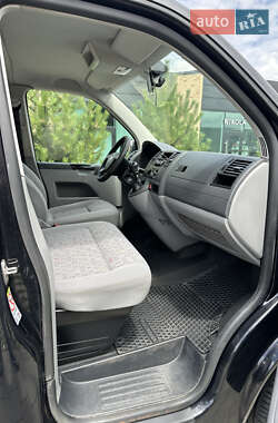 Минивэн Volkswagen Caravelle 2009 в 