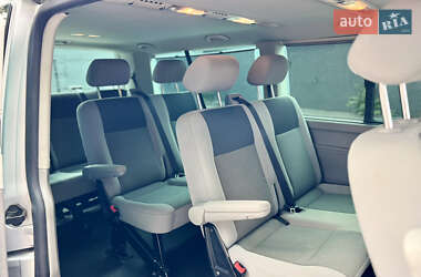 Минивэн Volkswagen Caravelle 2010 в 